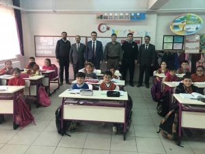 Kaymakam Çelik: Yarınlarımız Sizlerin Sayesinde Emin Ellerde Olacak