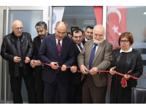 Gazi Hastanesi’nde Tam Otomatik Kemoterapi İlaç Hazırlama Ünitesi Açıldı