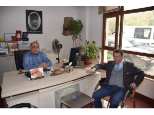 Ed-bel Şaha Kalktı