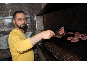 Sivas Köftesi Dünya Pazarına Açılıyor
