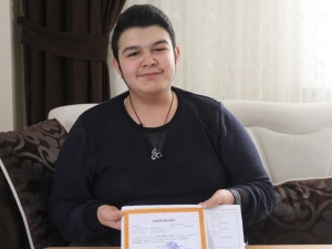 Engelli Öğrenci Evde Eğitim Desteğiyle Üniversite Hayaline Hazırlanıyor