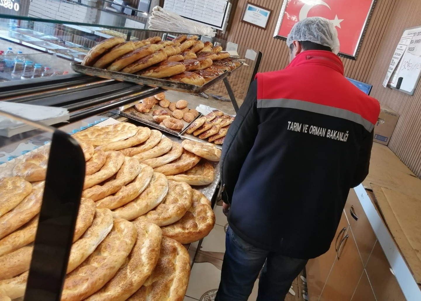 erzurum-da-gida-ve-yem-isletmelerine-siki-denetim-249-kontrol-yapildi