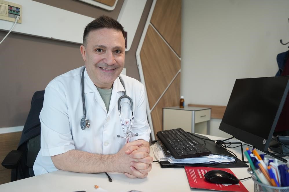 profesor-acikladi-covid-19-asilari-temiz-cikti