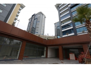 Yıldız Konutları’ndaki İş Yerlerinde Dönüşüm Çalışması Başladı