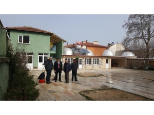 Başkan Yalçın, Camii Çalışmalarını Yerinde İnceledi