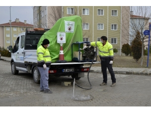Tepebaşında İlaçlama Çalışmaları Sürüyor