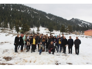 Öğrencilerden Yaban Hayatına Destek