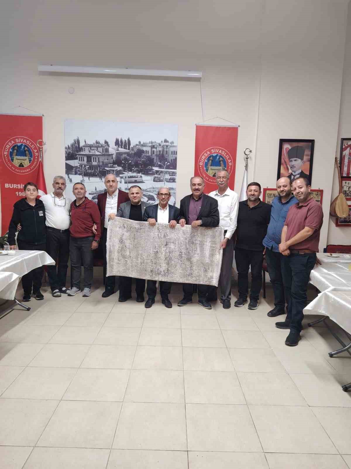 sivasi-sohbetlerin-konugu-hayri-aydinli-oldu