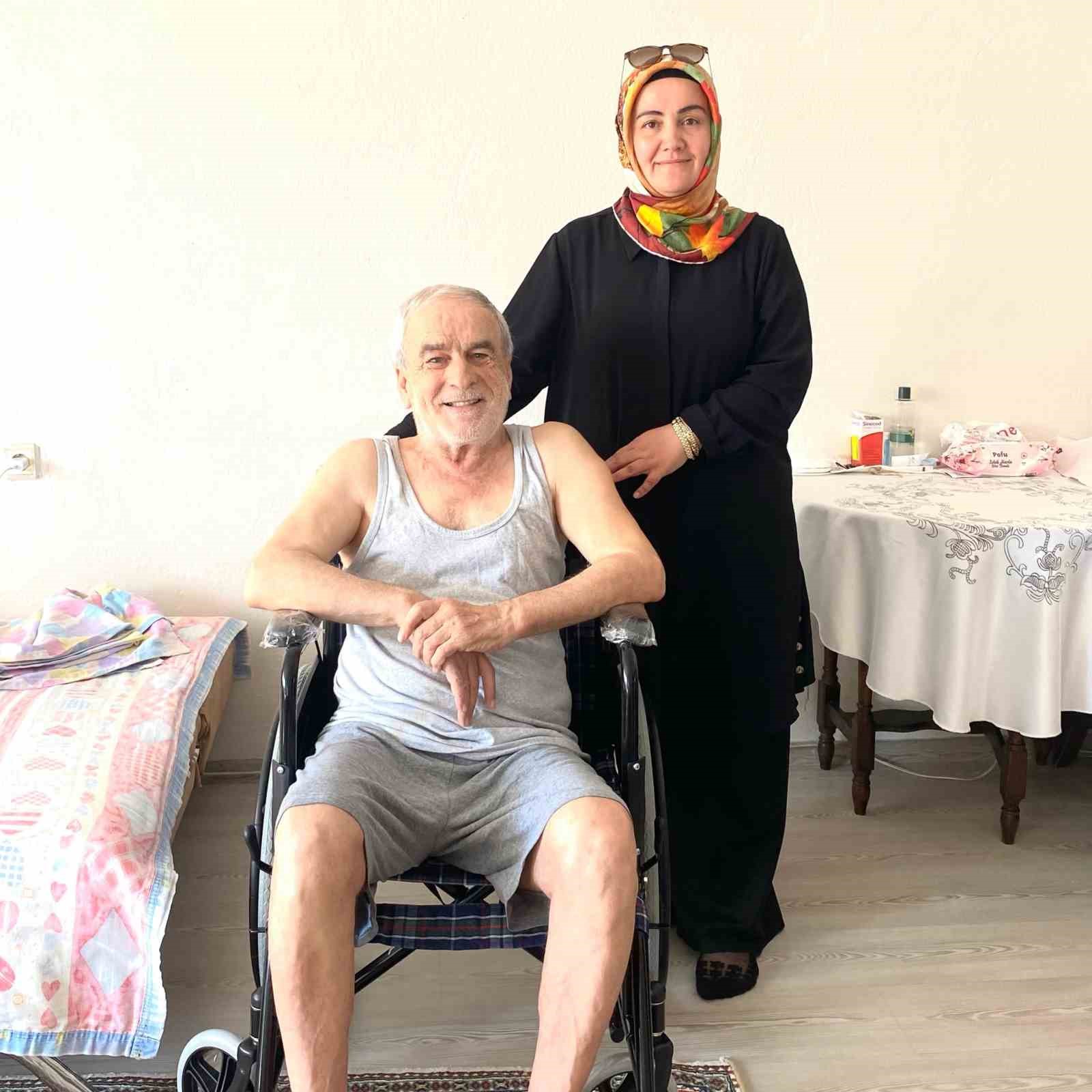 burhaniye-de-kadin-muhtar-yasemin-kozan-ihtiyac-sahipleri-icin-seferber-oldu