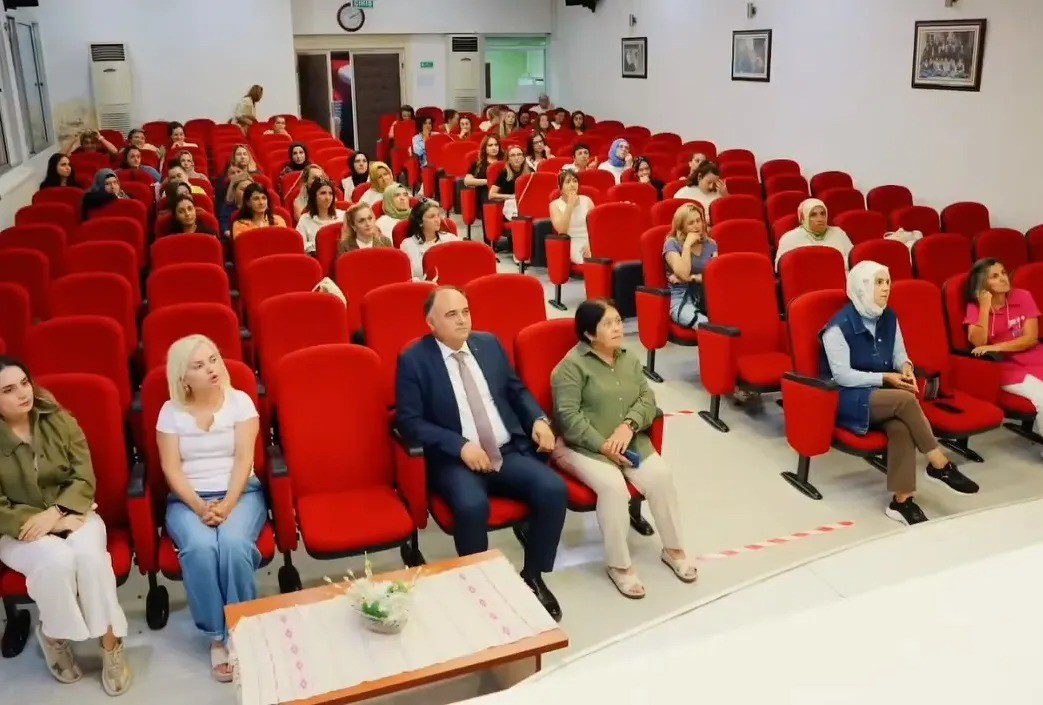 sinop-ta-okul-oncesi-ogretmenlerine-yeni-egitim-modeli-anlatildi