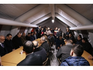 Cumhurbaşkanı Erdoğan, Şehit Ailesini Ziyaret Etti