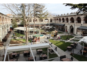 Türkiye’nin En Büyük 5 Hanından Birisi Taşhan 400 Yıldır Esnafa Ev Sahipliği Yapıyor