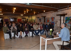 Kuşadası’nda ’Mitoloji Ve Bilim’ Söyleşisi Yapıldı