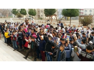 Kozluk’ta Öğrencilere Kitap Yardımı Yapıldı