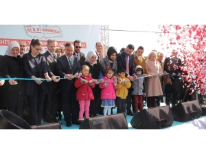 Bakan Yılmaz: "Fırsat Eşitliği Temelinde Eğitim Vermeye Çalışıyoruz"