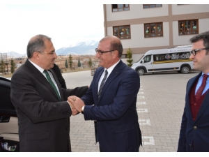 Vali Kaban’dan Final Okullarına Ziyaret