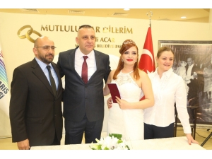 Sevgililer Günü’nde Mutluluğa Evet Dediler