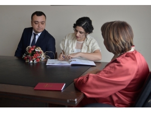 14 Şubat’ta Nikah Masasına Oturdular