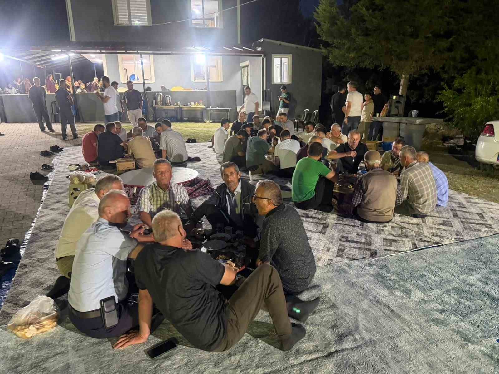 yenidoganlar-koyu-nde-geleneksel-asure-programi-birlik-ve-beraberlik-icinde-gerceklestirildi