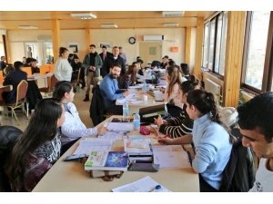 Tunceli Belediyesi Kütüphanesi Yenilendi