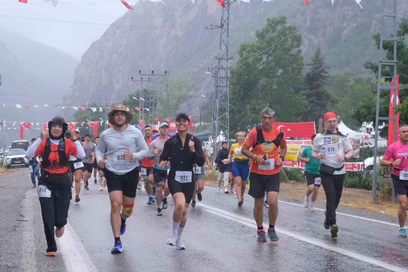 kapikayafest-te-21-kilometrelik-dag-kosusunda-nefes-kesen-mucadele