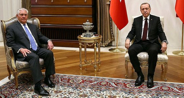 Erdoğan-Tillerson Görüşmesi 3 Saattir Devam Ediyor