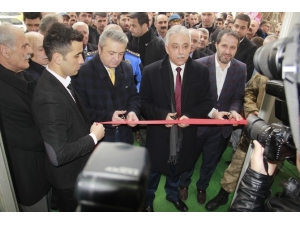 Vali Toprak, İş Yeri Açılışı Yaptı