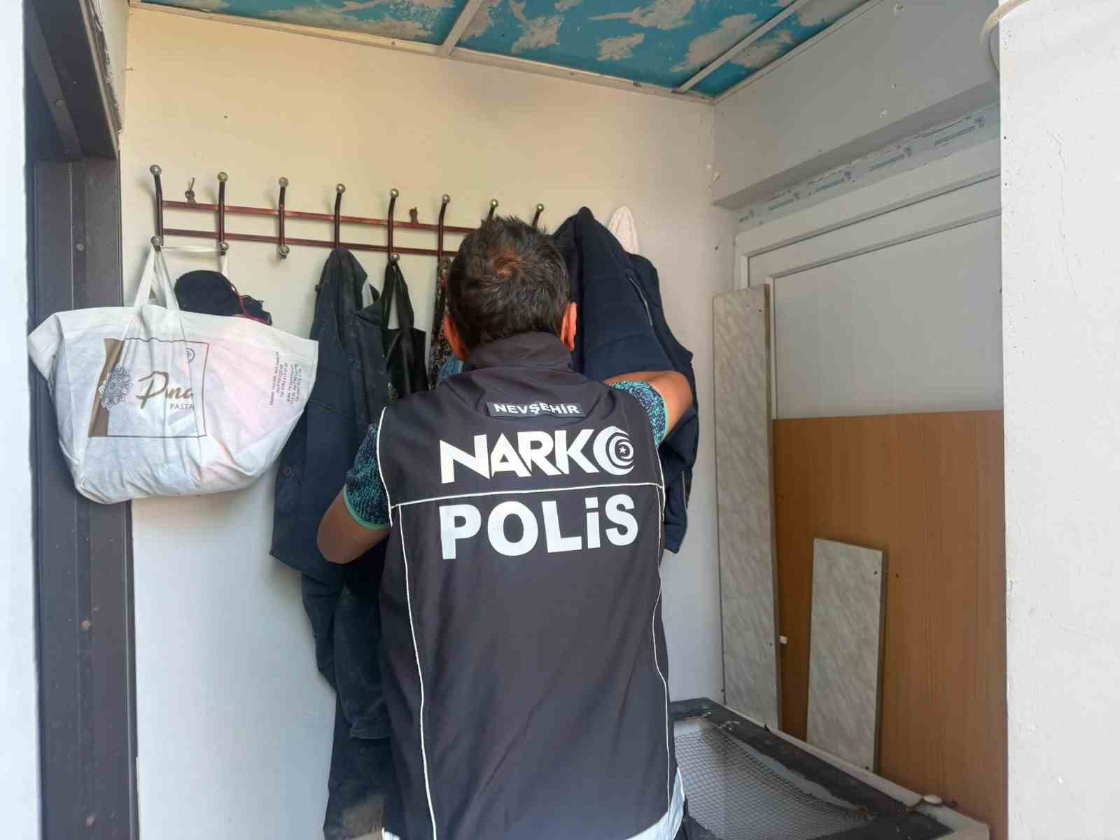 nevsehir-de-narkotik-operasyonu-11-gozalti