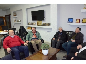 Ak Parti’de Ziyaretler Sürüyor