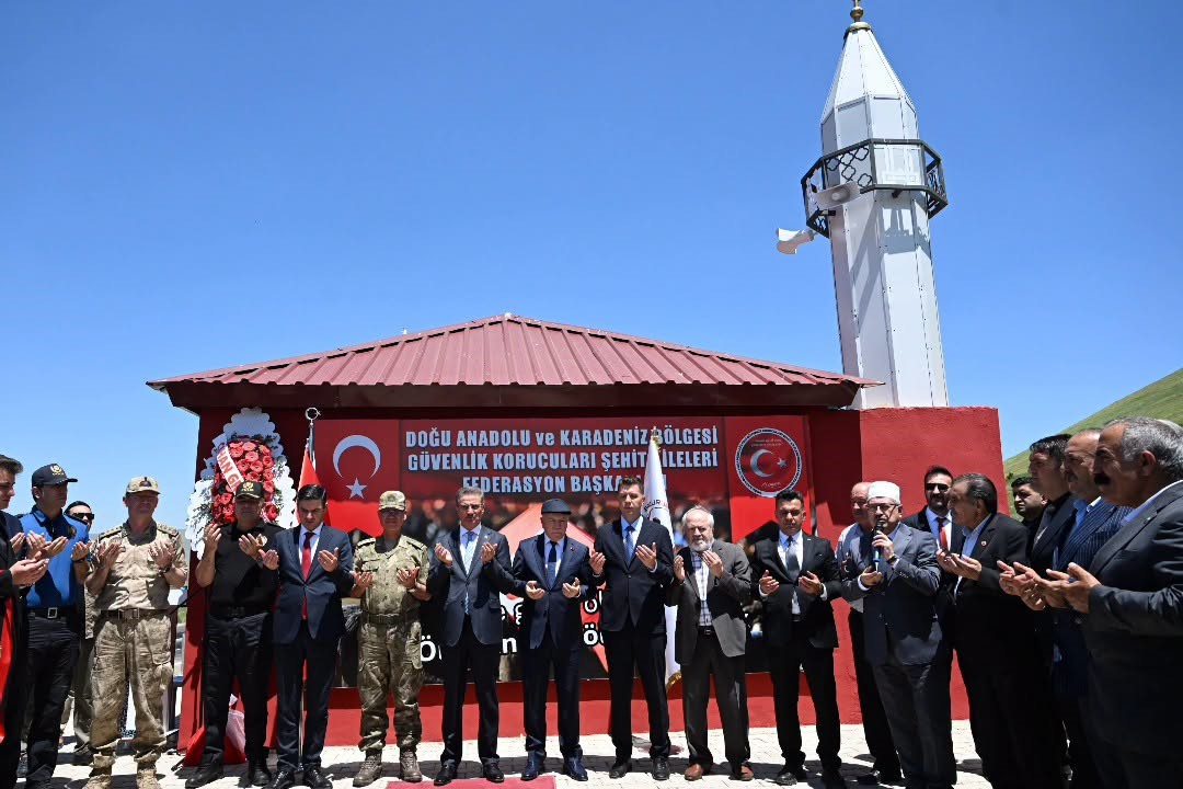vali-barus-tan-koruculara-ovgu-cesaretleri-hafizalardan-silinmeyecek