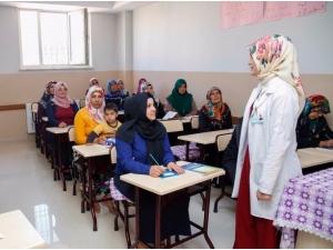 Çilimli’de Okuma Yazma Bilmeyen Kalmayacak