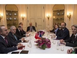 Başbakan Yıldırım Fransalı Mevkidaşı İle Biraraya Geldii
