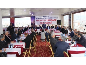 Ak Parti Muhtarlarla İstişare Toplantısı Yaptı