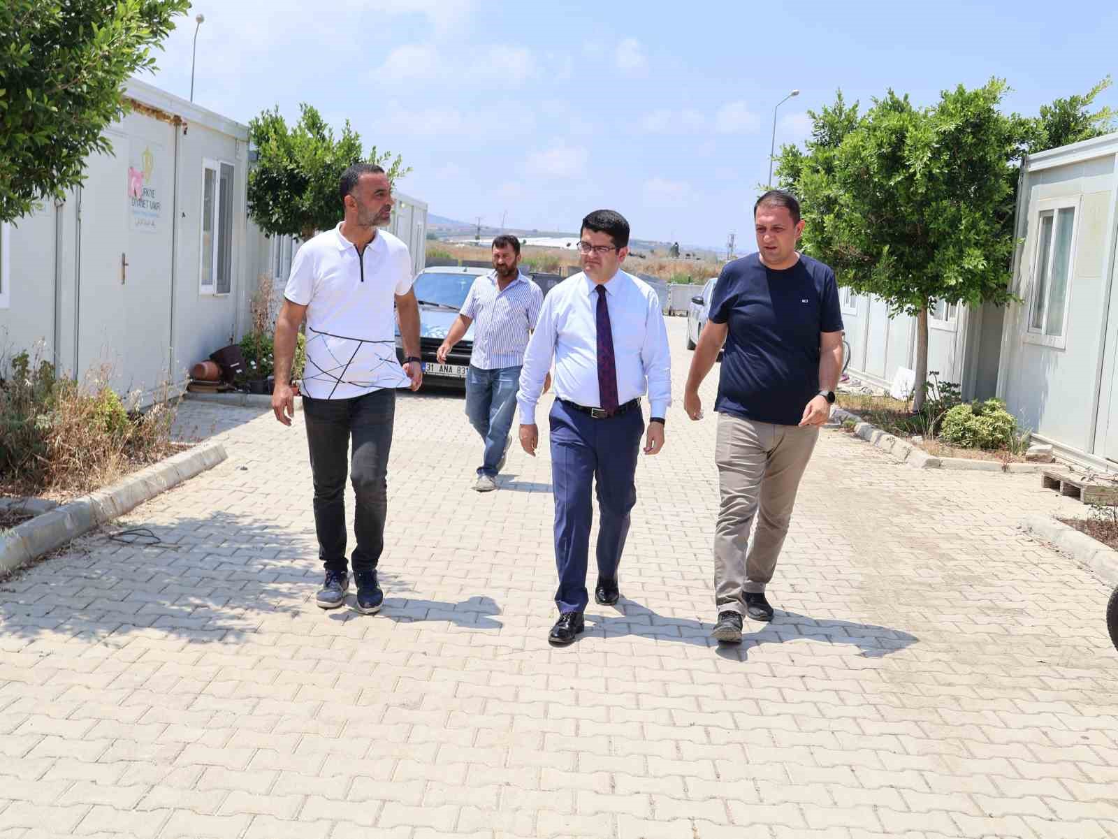 arsuz-da-konteyner-kentlerin-tahliyesiyle-ilgili-vatandaslarla-bir-araya-gelindi