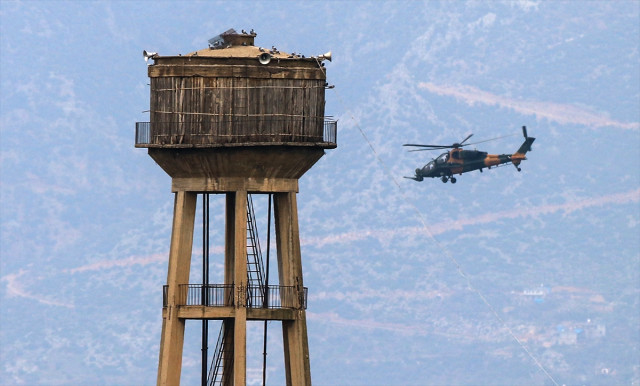Atak Helikopterleri Terör Hedeflerini Vurdu, Öso Güçleri 'allah-U Ekber' Diye Bağırdı