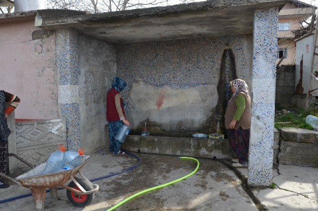 Bin Haneli Köy, Ödenmeyen Elektrik Faturası Nedeniyle 2.5 Yıldır Susuz Yaşıyor