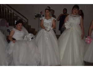 Engelli Genç Kızlar Beyaz Hayallerine Kavuştu