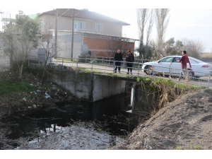 Yeniköy’ün Dere Temizliğinde Sona Yaklaşıldı