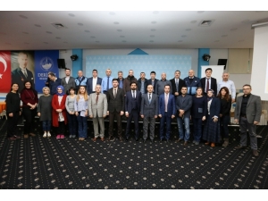 Derince’de Geri Dönüşüm Konuşuldu