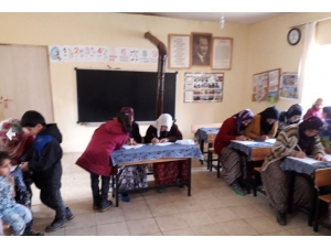 Genç’te Okuma Yazma Kursları Başladı