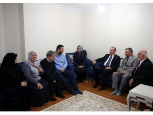 Cumhurbaşkanı Erdoğan 15 Temmuz Gazisini Ziyaret Etti