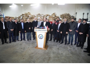 Afrin’e 5 Tır İnsani Yardım