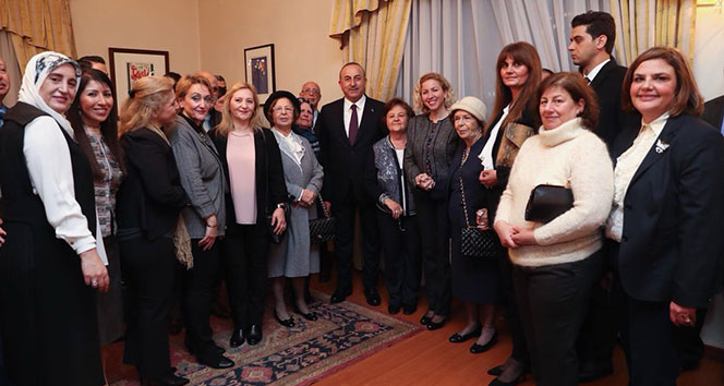 Bakan Çavuşoğlu, Amman'da Türk Vatandaşlarıyla Buluştu