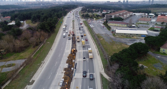 Hafriyat Kamyonlarının Yaşattığı Tehlikeli Anlar Havadan Görüntülendi