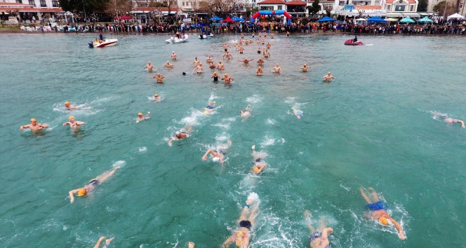 Kış Ortasında Yüzme Maratonu