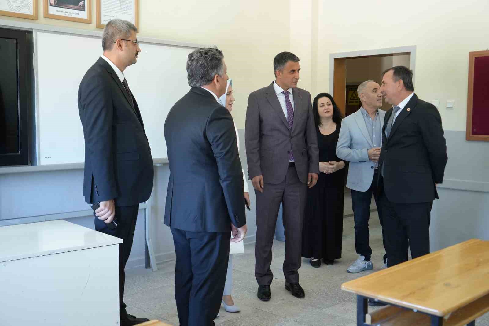 denetimli-serbestlik-yukumluleri-okullari-yeni-egitim-yilina-hazirladi