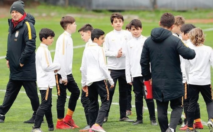 Terim, Florya'da Kontrolü Ele Aldı! U21'e Kadar...