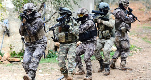 Afrin'den Kara Haber: 8 Askerimiz Şehit, 26 Askerimiz Yaralı