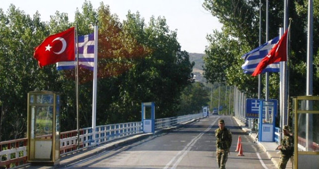 Sınırı Geçen İki Yunan Askeri Gözaltına Alındı