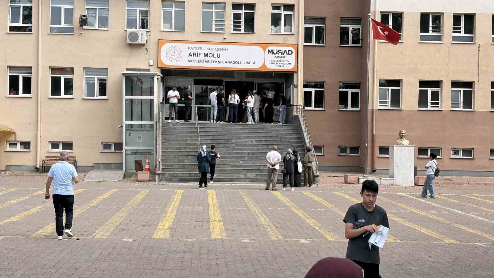 kayseri-de-lgs-heyecani-basladi